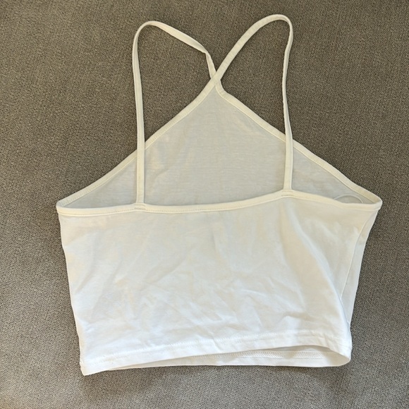 NWOT H&M White Crop - Picture 2 of 2